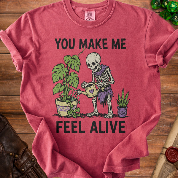 Feel Alive T-shirt in Crimson