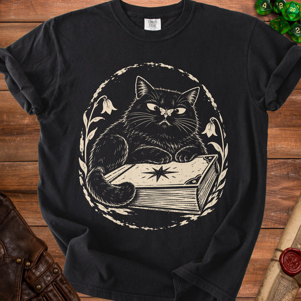 Bookish Cat T-shirt in Black