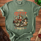 Green t-shirt with "HONK QUEST PARTY" text and cartoon geese dressed as adventurers.