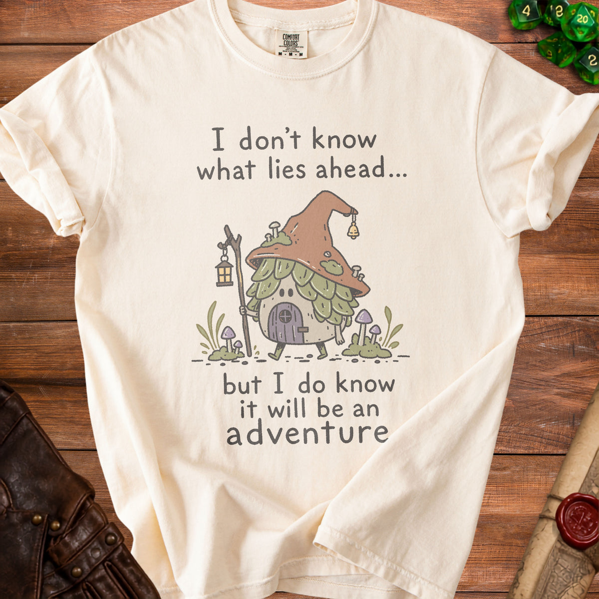 T-shirt with text "I don't know what lies ahead... but I do know it will be an adventure."
